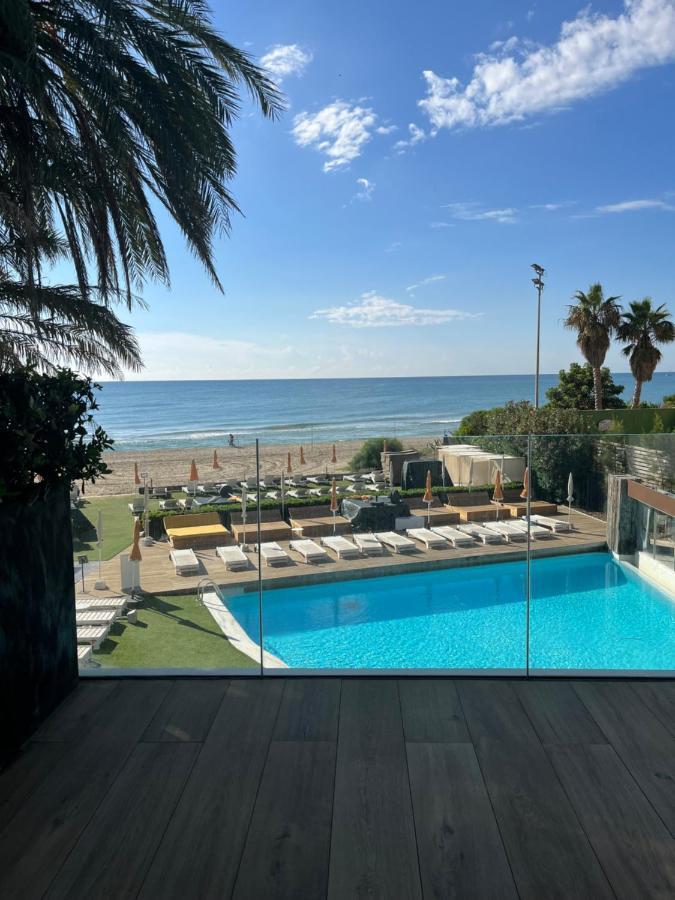 Playa Grande By Tropical - Adults Only Hotel Gavà Екстериор снимка
