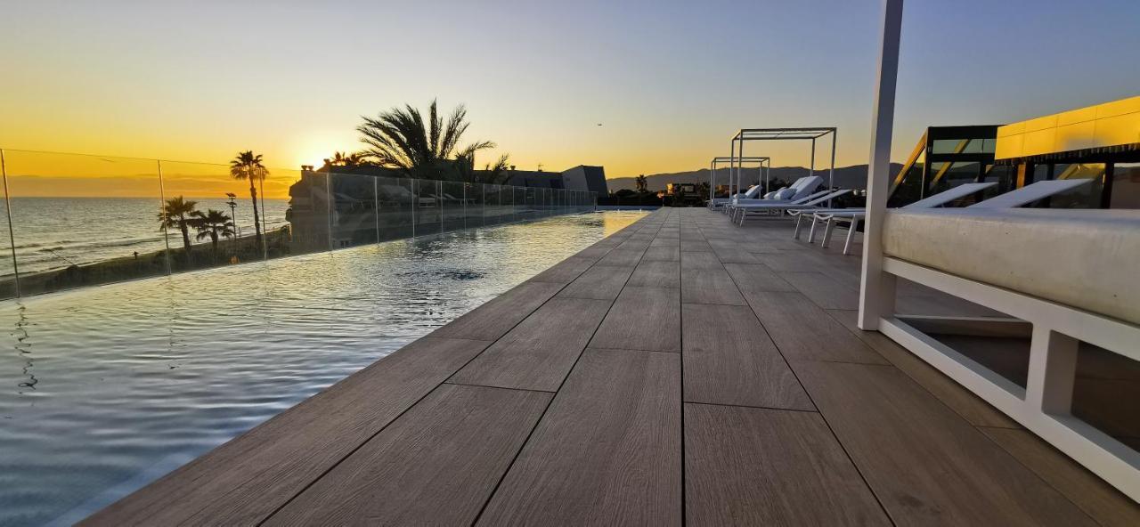 Playa Grande By Tropical - Adults Only Hotel Gavà Екстериор снимка